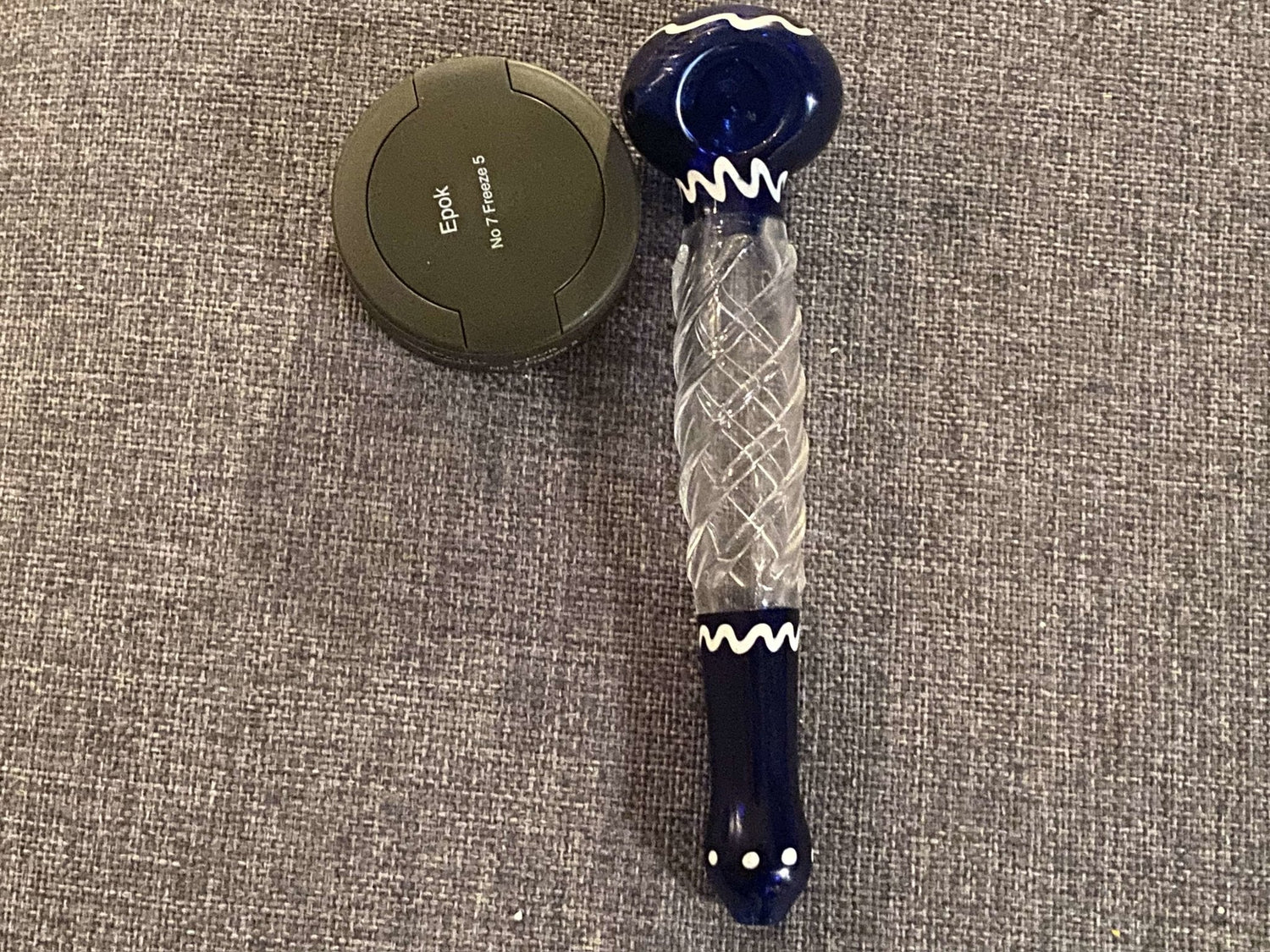 Avlang Glass Pipe | Sandblåst glasspipe | 20cm ca - Smoke - ShopAvlang Glass Pipe | Sandblåst glasspipe | 20cm caBham Bam BoleSmoke - Shop12343Avlang Glass Pipe | Sandblåst glasspipe | 20cm ca - Grow - shop.no